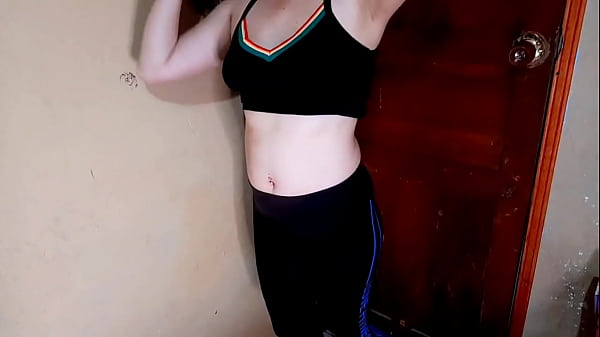 La esposa de mi papá me da la mejor follada de mi vida