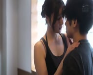ADN-746 [Chinese Subtitles] [Mosaic Removal] Mysterious Older Sister Wasn’t Interested At First, But She Got Jealous When She Found Out I Had A Girlfriend, Kissed Me, And Has Always Looked Down