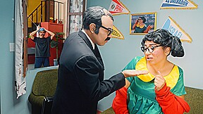 El Chibolo +18 – Don Panzón collects his rent by eating Cholondrina’s ham sandwich – CAP 2